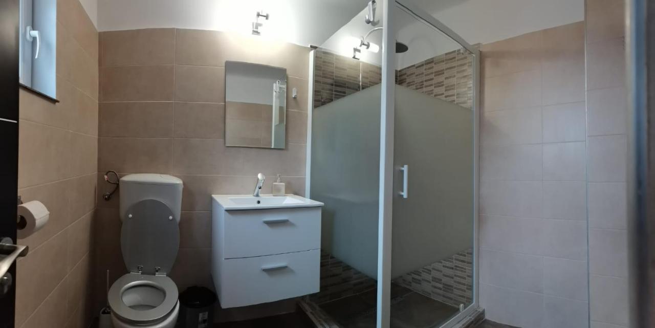 Carla'S Place Ap 2 Oradea Eksteriør bilde