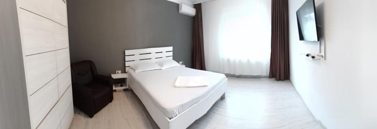Carla'S Place Ap 2 Oradea Eksteriør bilde