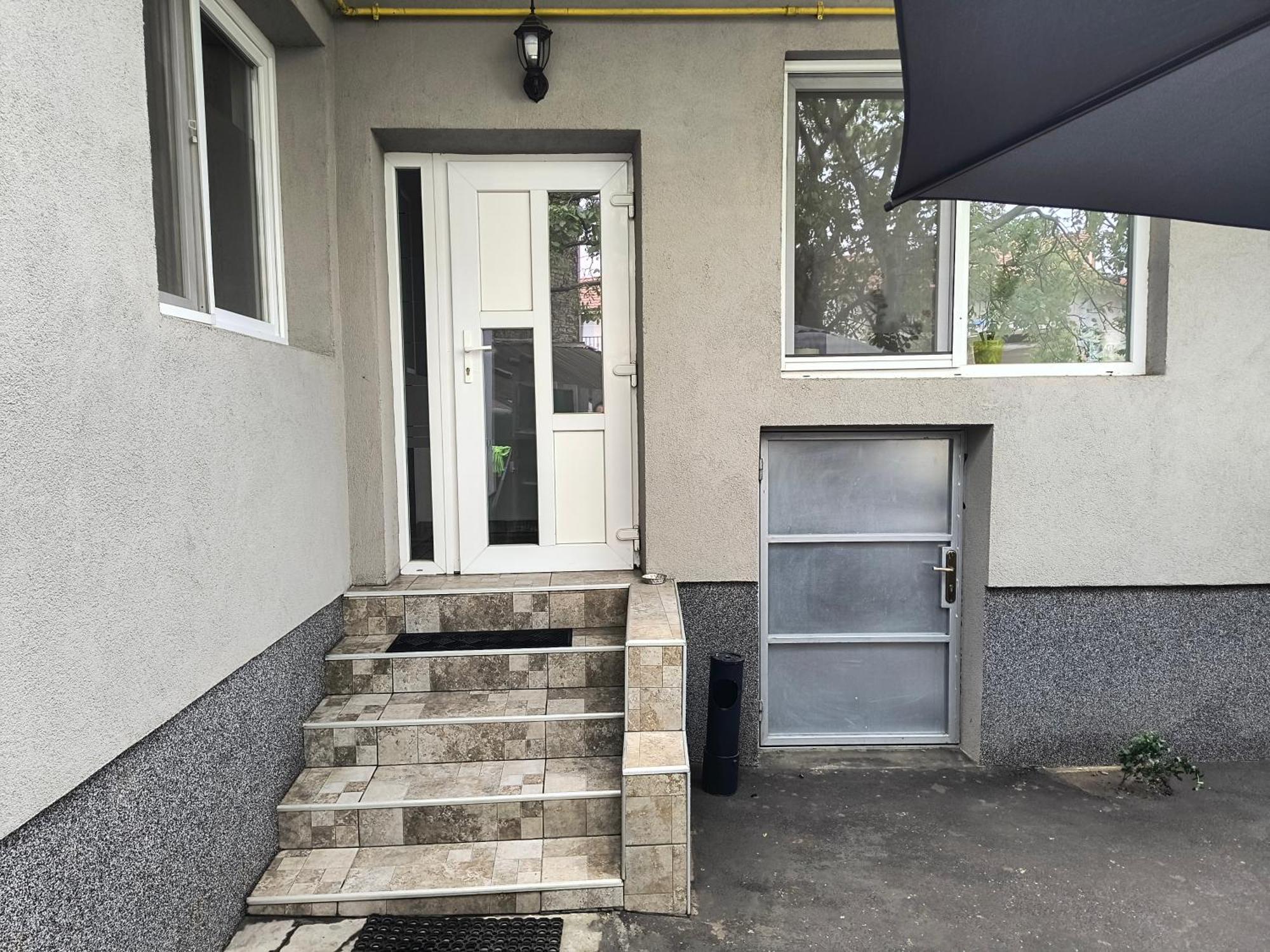 Carla'S Place Ap 2 Oradea Eksteriør bilde